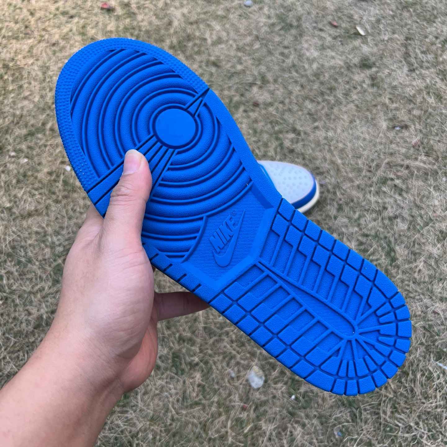 y aj1un Union LA x Travis Scott x Air Jordan 1 low DM7866-111 - Image 8