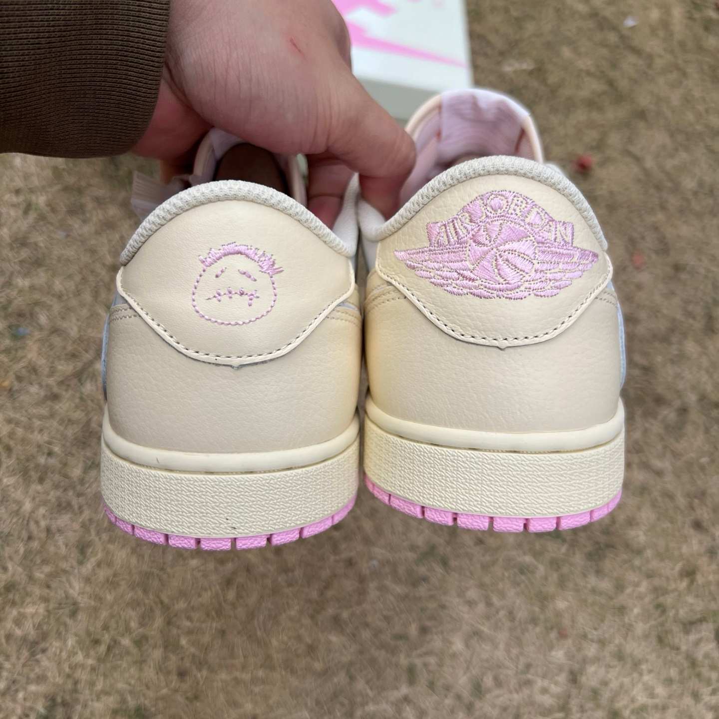 LW aj1 Travis Scott x Air Jordan AJ1 Low OG SP TS IQ7604-100 - Image 7