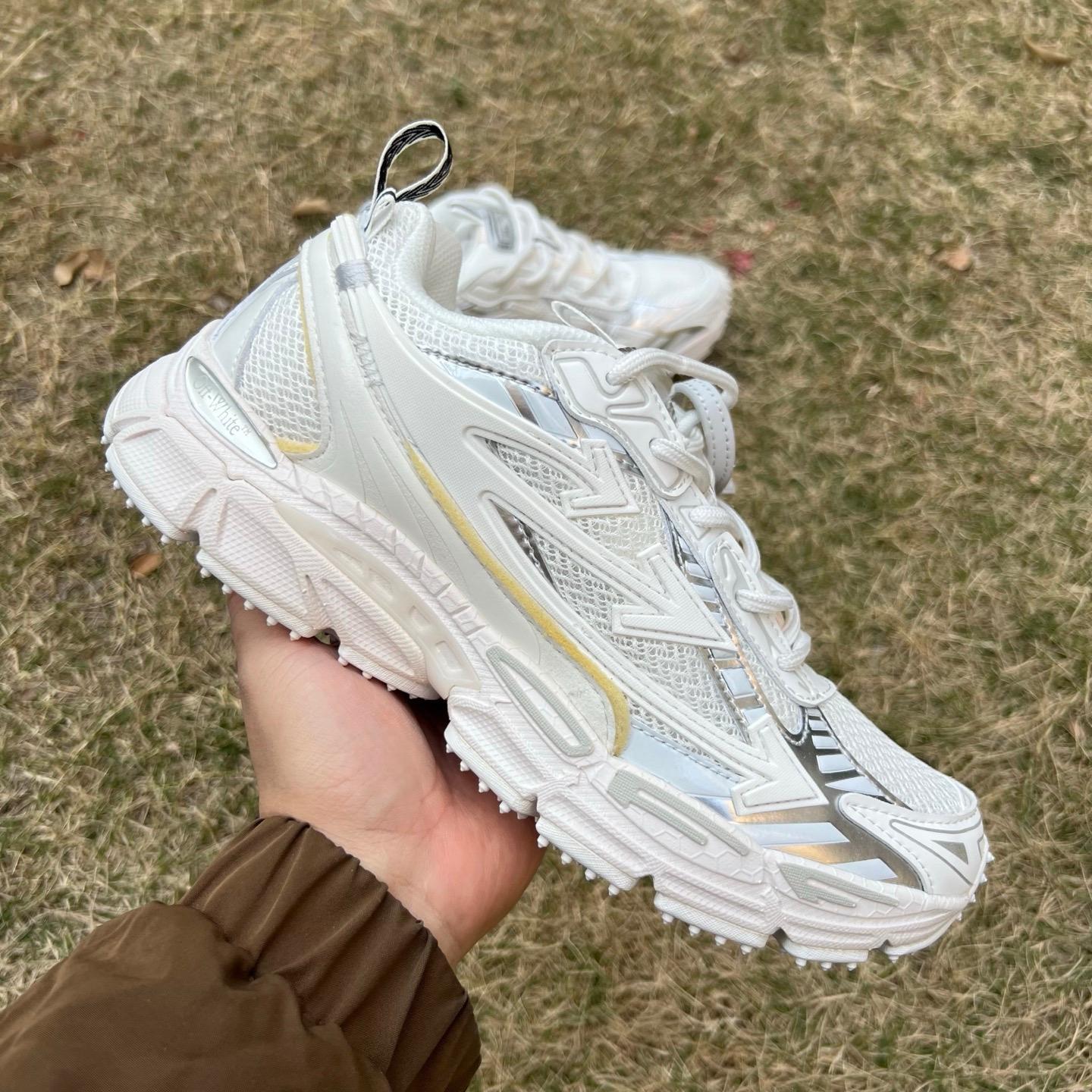 OFF-WHITE Be Right Back - Image 10