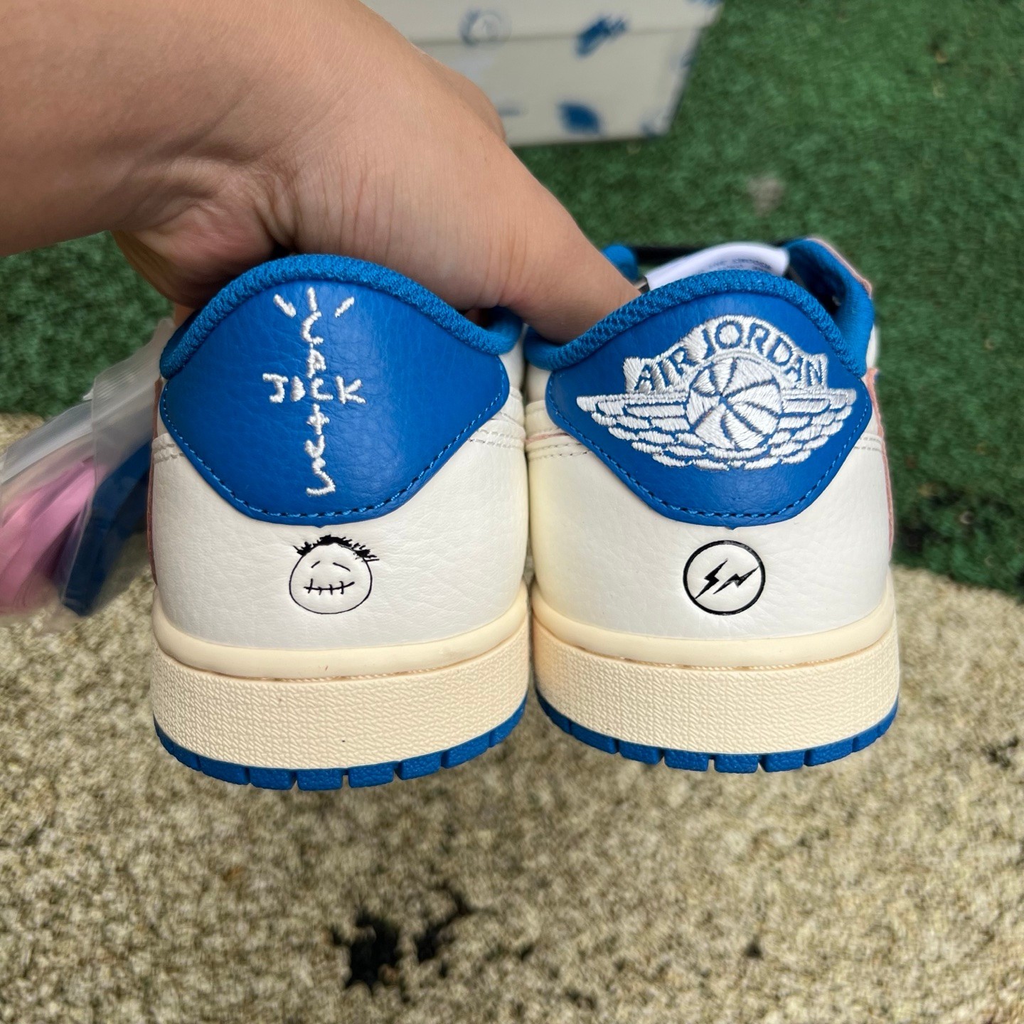 aj1 2.0 LJR Travis Scott x fragment design x Air Jordan 1 Low OG 10.0 DM7866-104 - Image 10