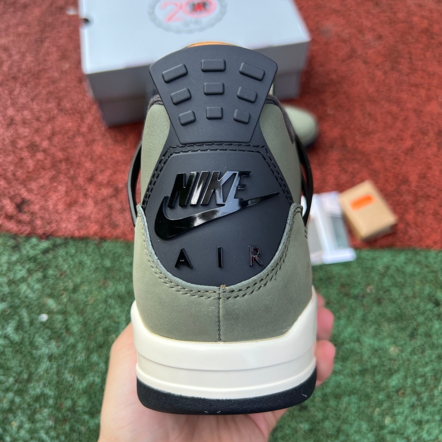 aj4 UND UNDEFEATED x Air Jordan 4 IB1519-200 - Image 11