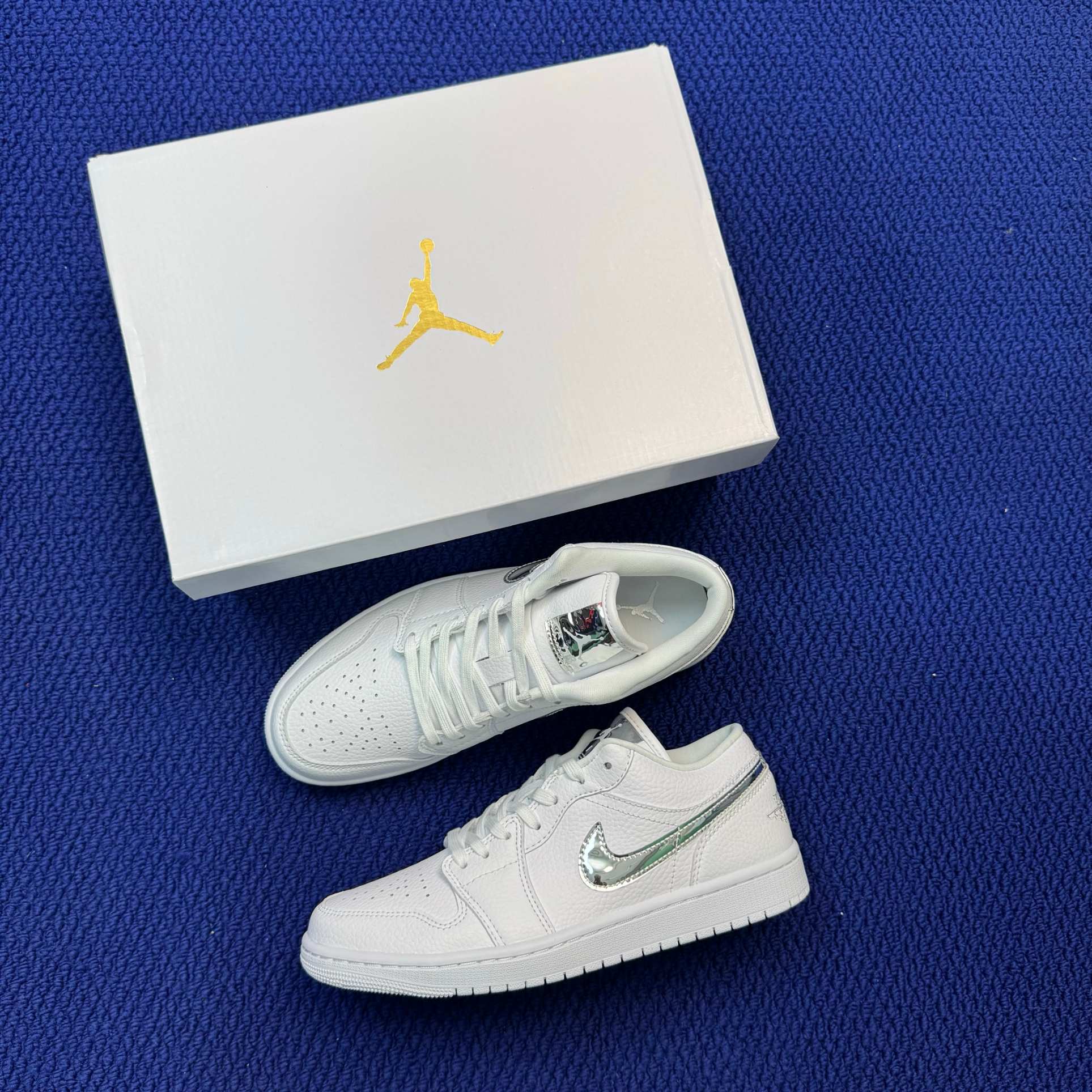 DT AJ1Low IQ9381-100 - Image 2
