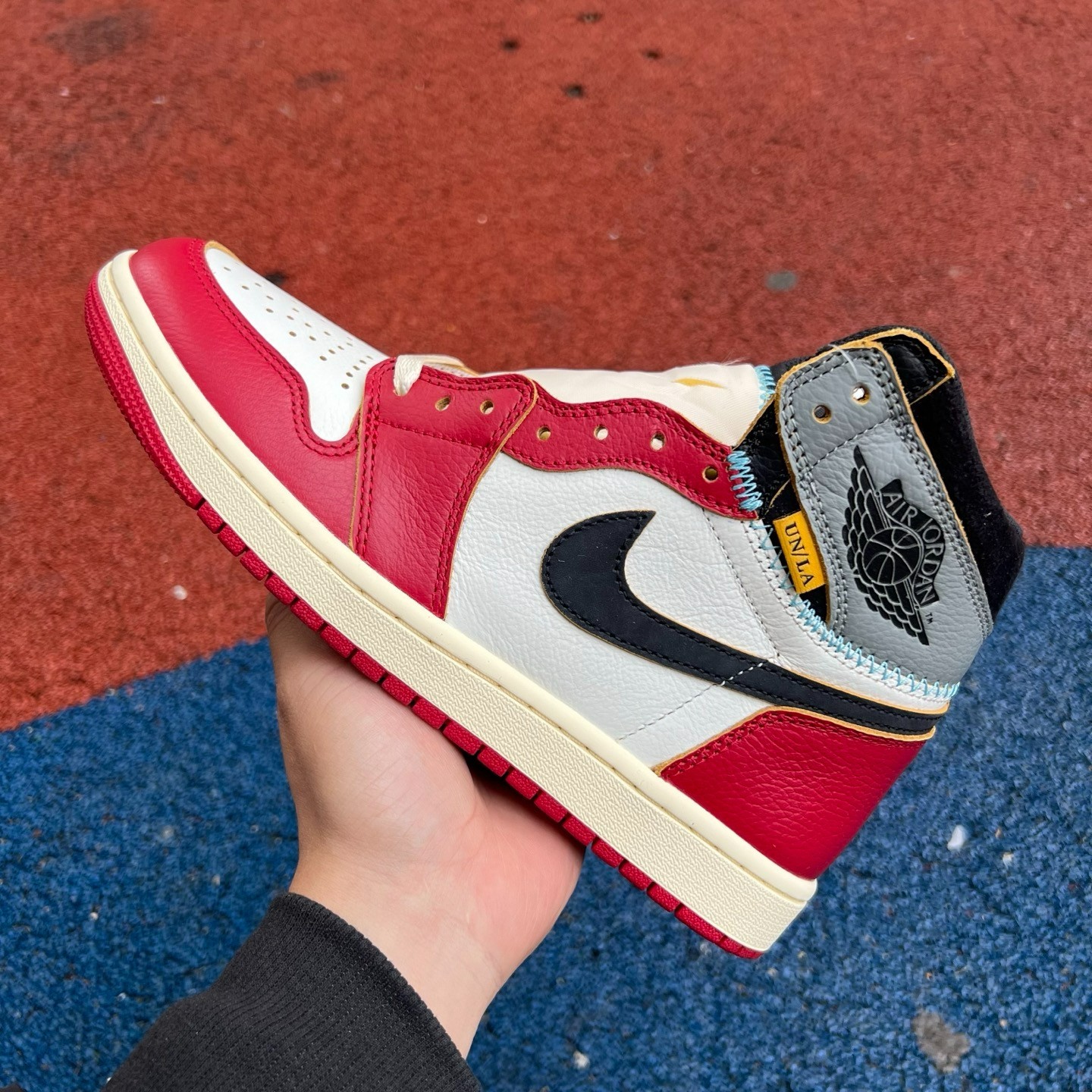 aj1 un 2.0 og Union LA x Air Jordan 1 High OG "Chicago Grey" - Image 7