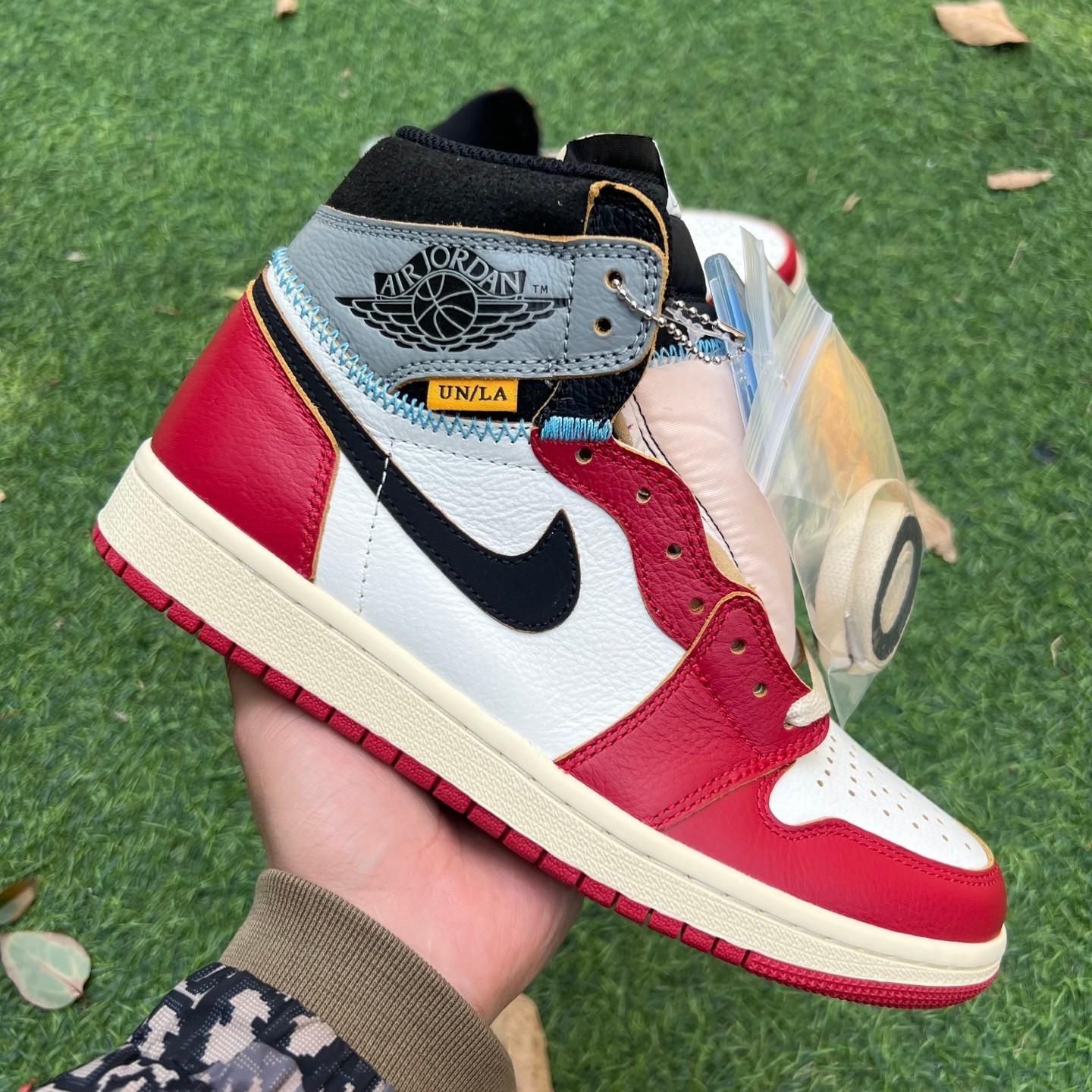 aj1 un2.0 Union LA xJordan Air Jordan 1 HV8563-600 - Image 10