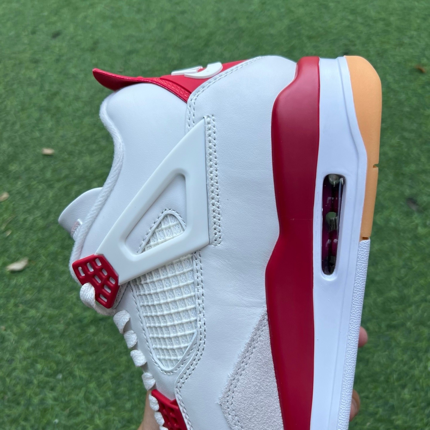 aj4sb t1 NIKE SB x Air Jordan 4 "Varsity Red" DR5415-106 - Image 14