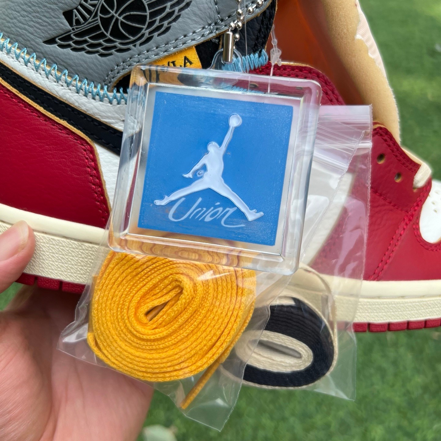 aj1 un2.0 Union LA xJordan Air Jordan 1 HV8563-600 - Image 3