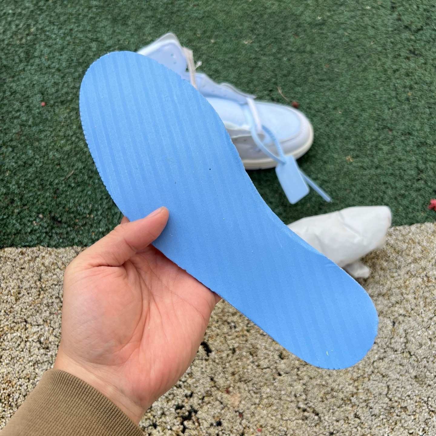 og aj1ow 2026 Off-White x Air Jordan 1 High OG "Alaska" AA3834-100 - Image 4