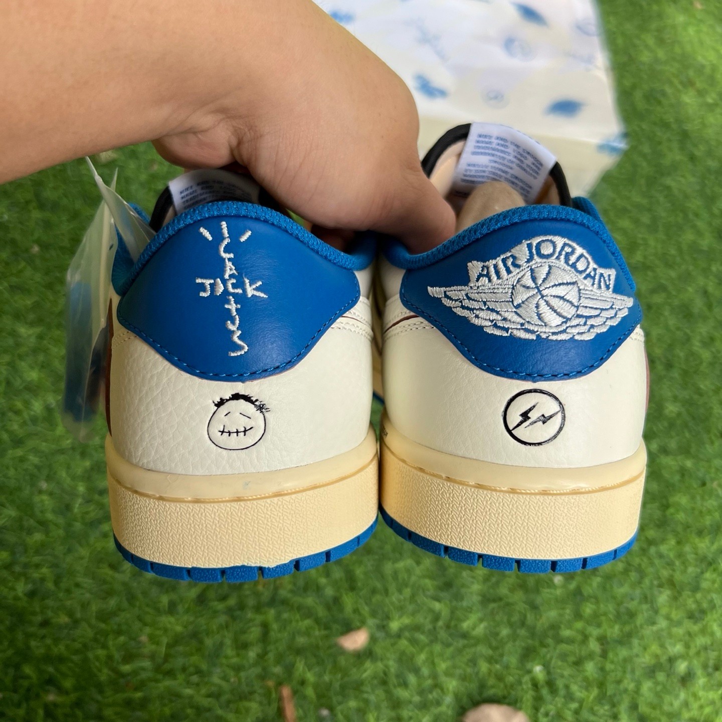 T1 ‼️aj1 2.0 Travis Scott x Fragment Design x Air Jordan 1 DM7866-104 - Image 7