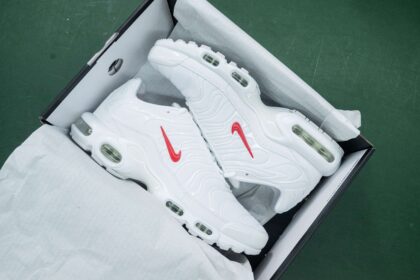 Max TN sup Supreme x Nike Air Max Plus DA1472-100