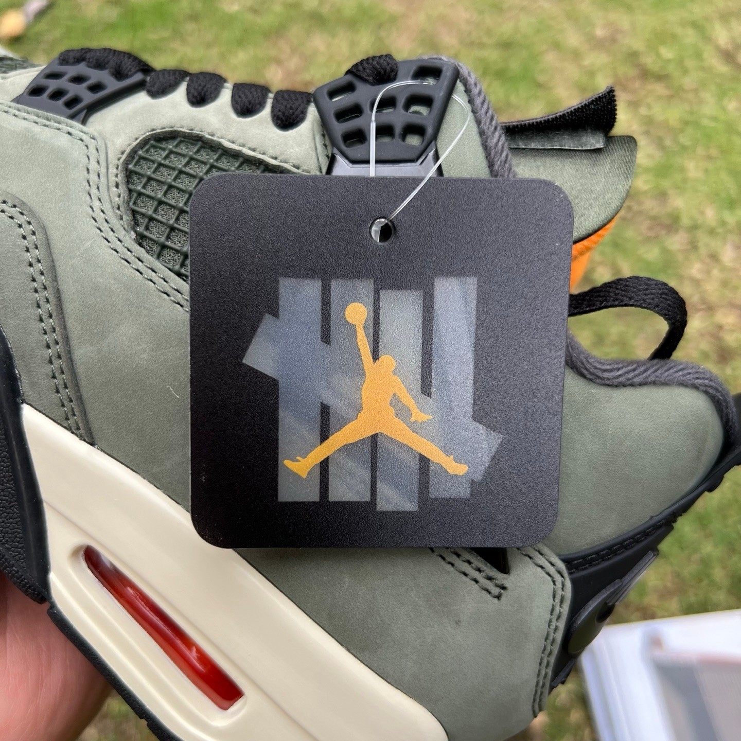 aj4un T1 UNDEFEATED x Air Jordan 4 IB1519-200 - Image 10
