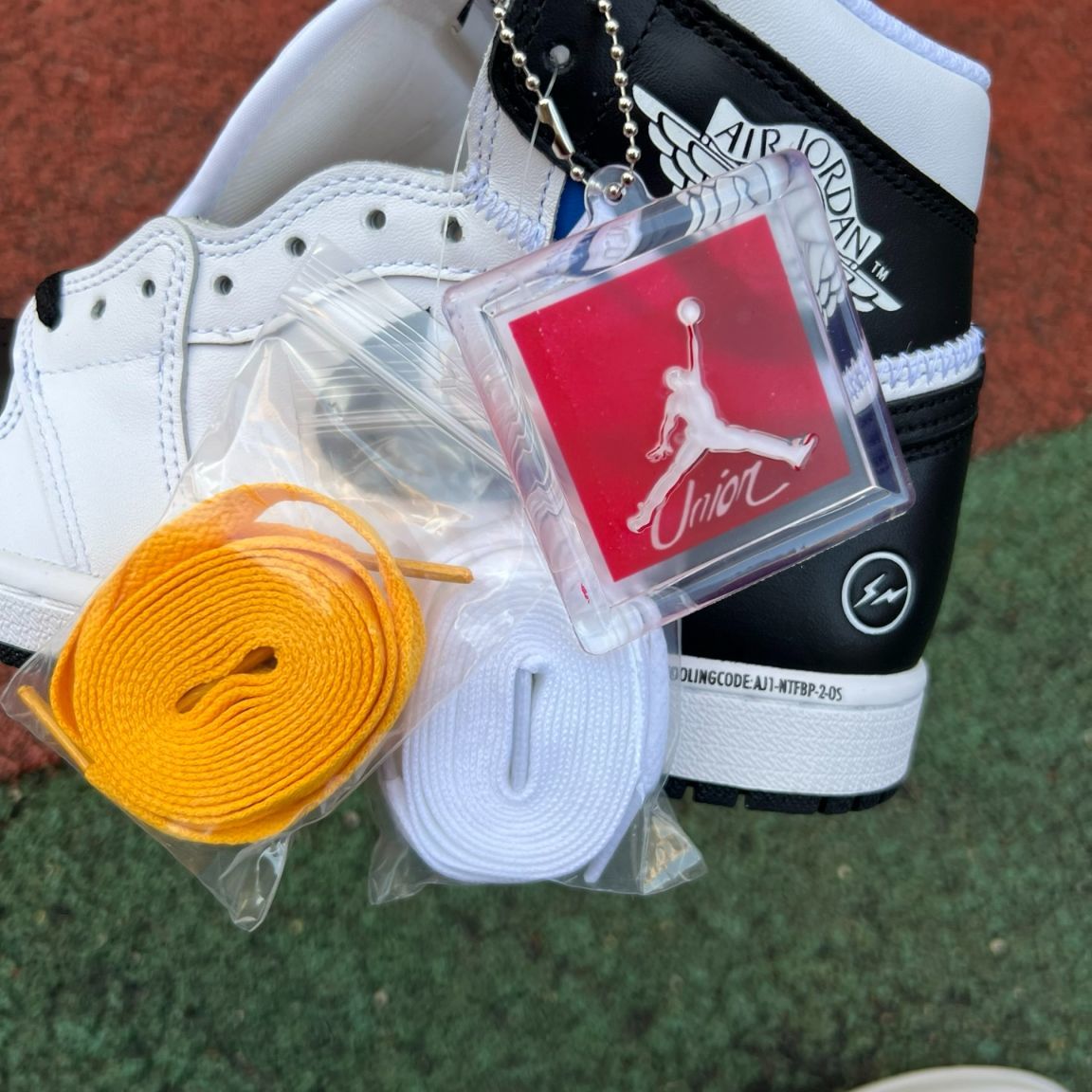 aj1 fragment design x Union x Air Jordan 1 II7282-100 - Image 3