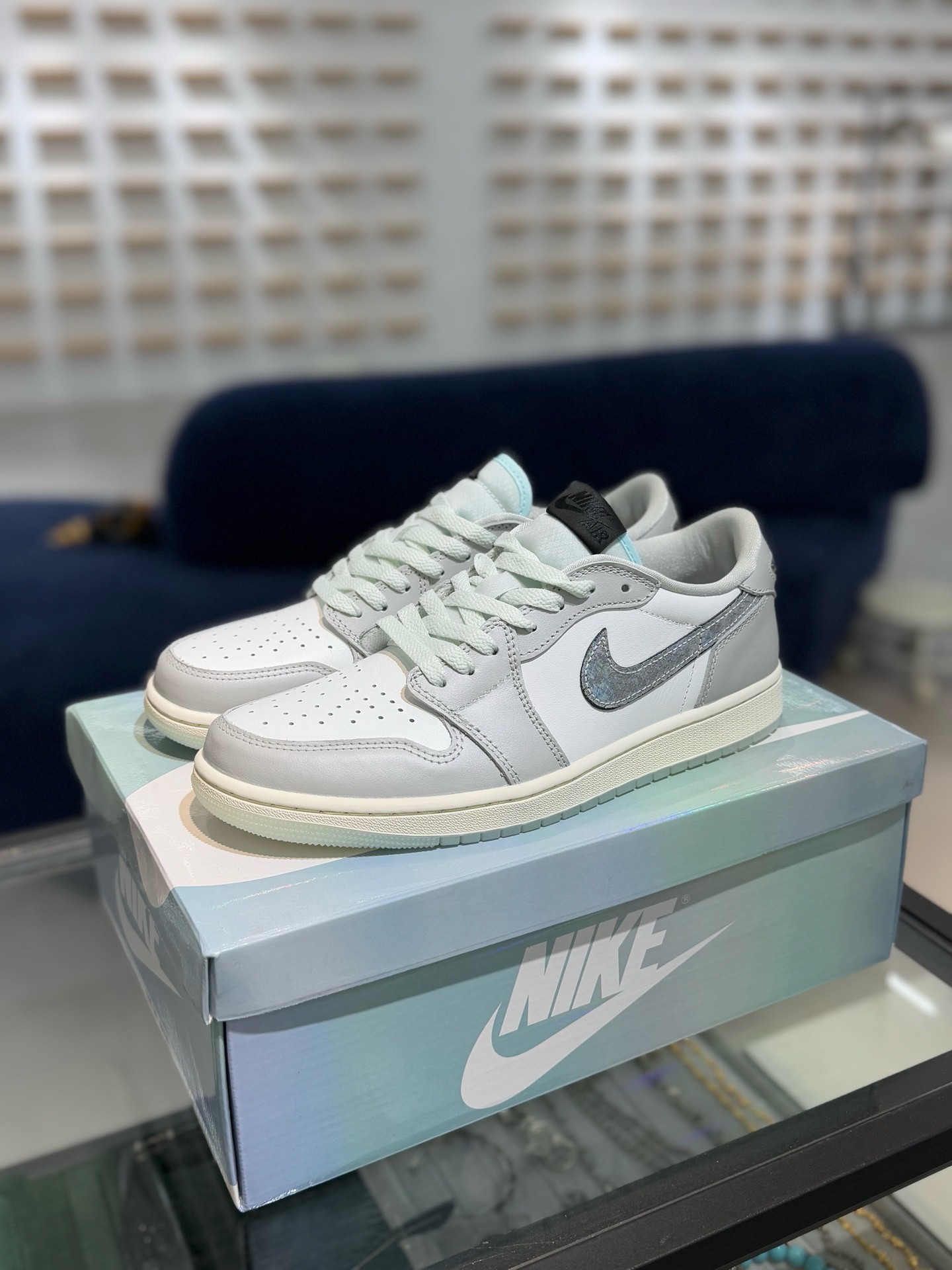 DT ‼️AJ1Low OG CNY HF3144-100 - Image 8