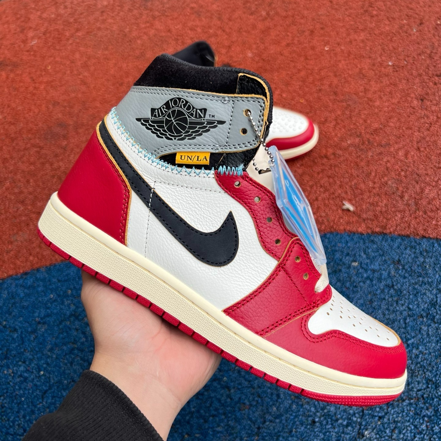 aj1 un 2.0 og Union LA x Air Jordan 1 High OG "Chicago Grey" - Image 18