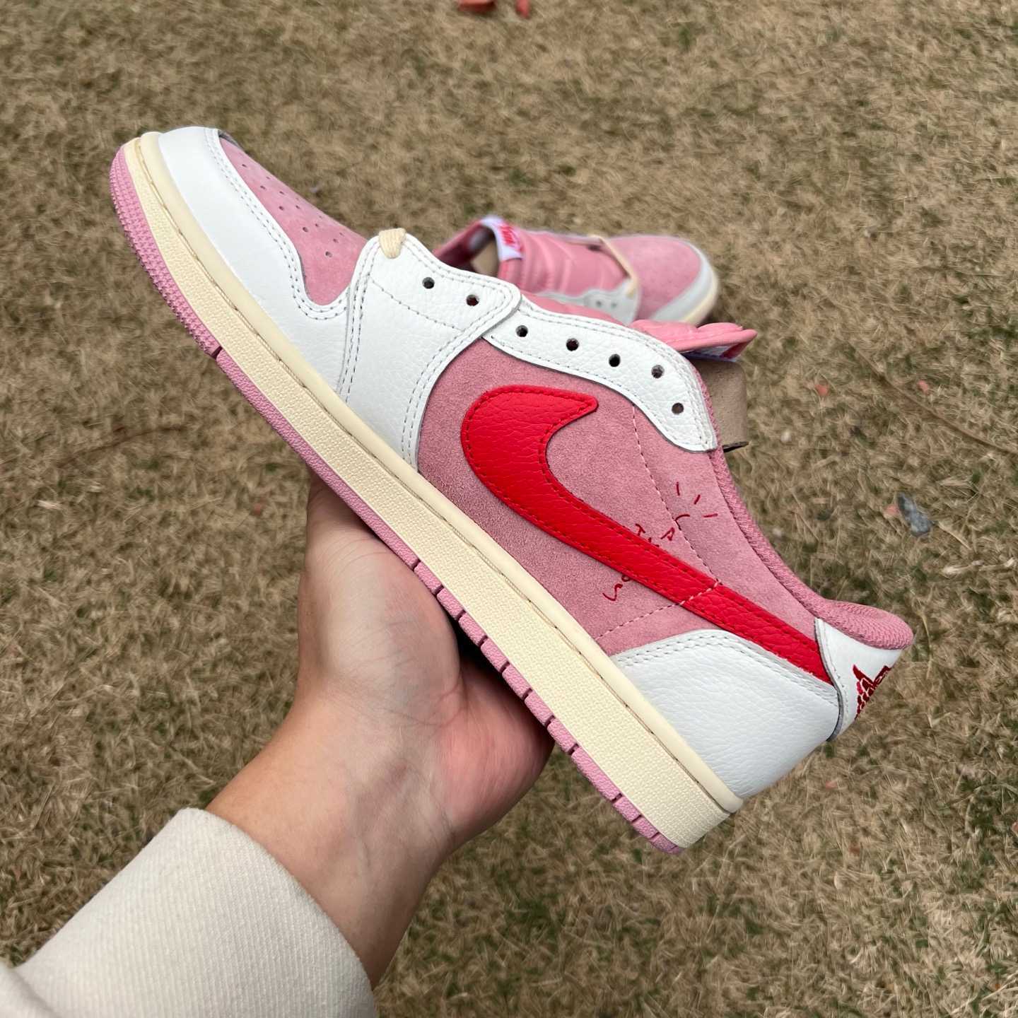 y aj1 Travis Scott x Jordan Air Jordan 1 Low OG DM7866-100 - Image 10