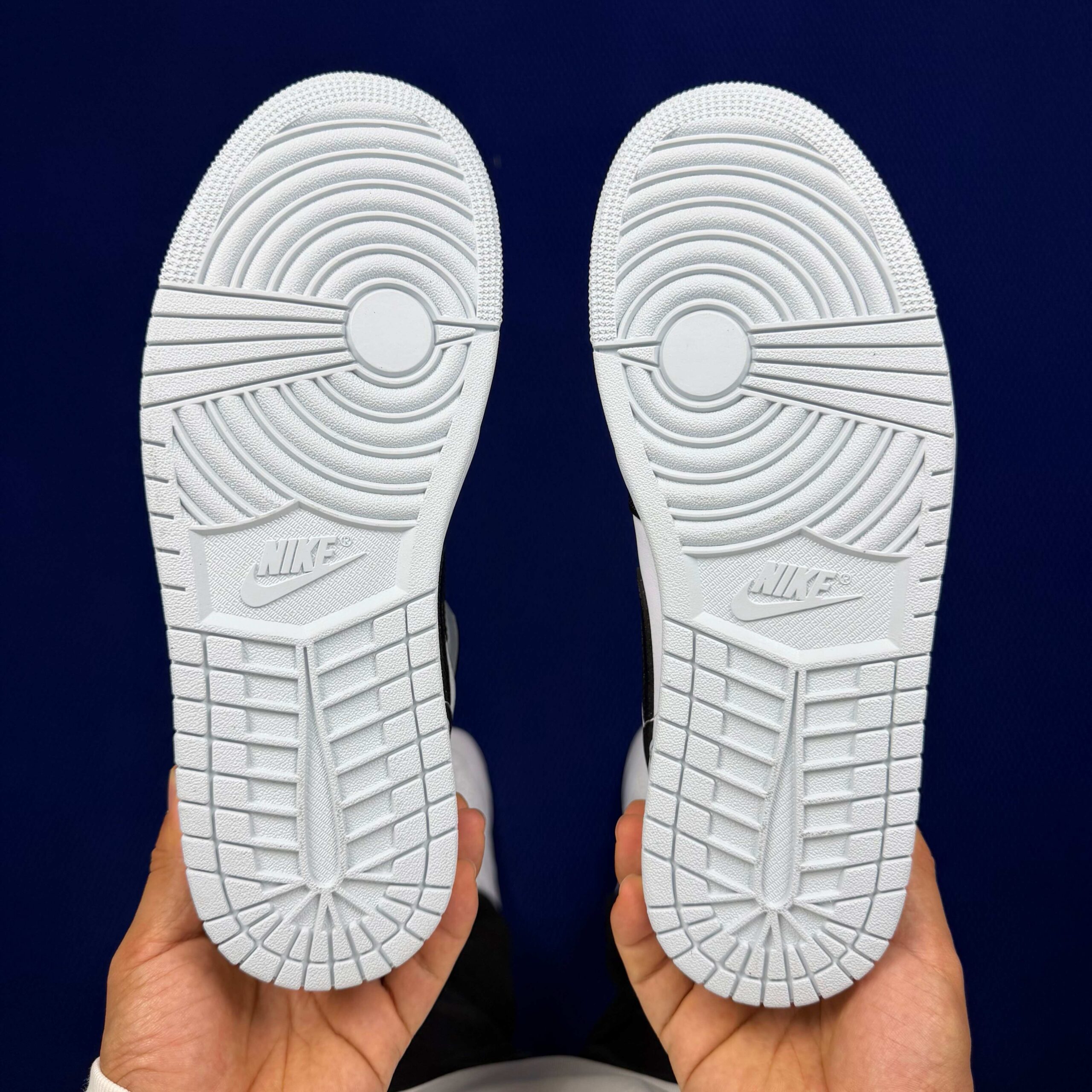 DT AJ1Mid DQ8426-002 - Image 16