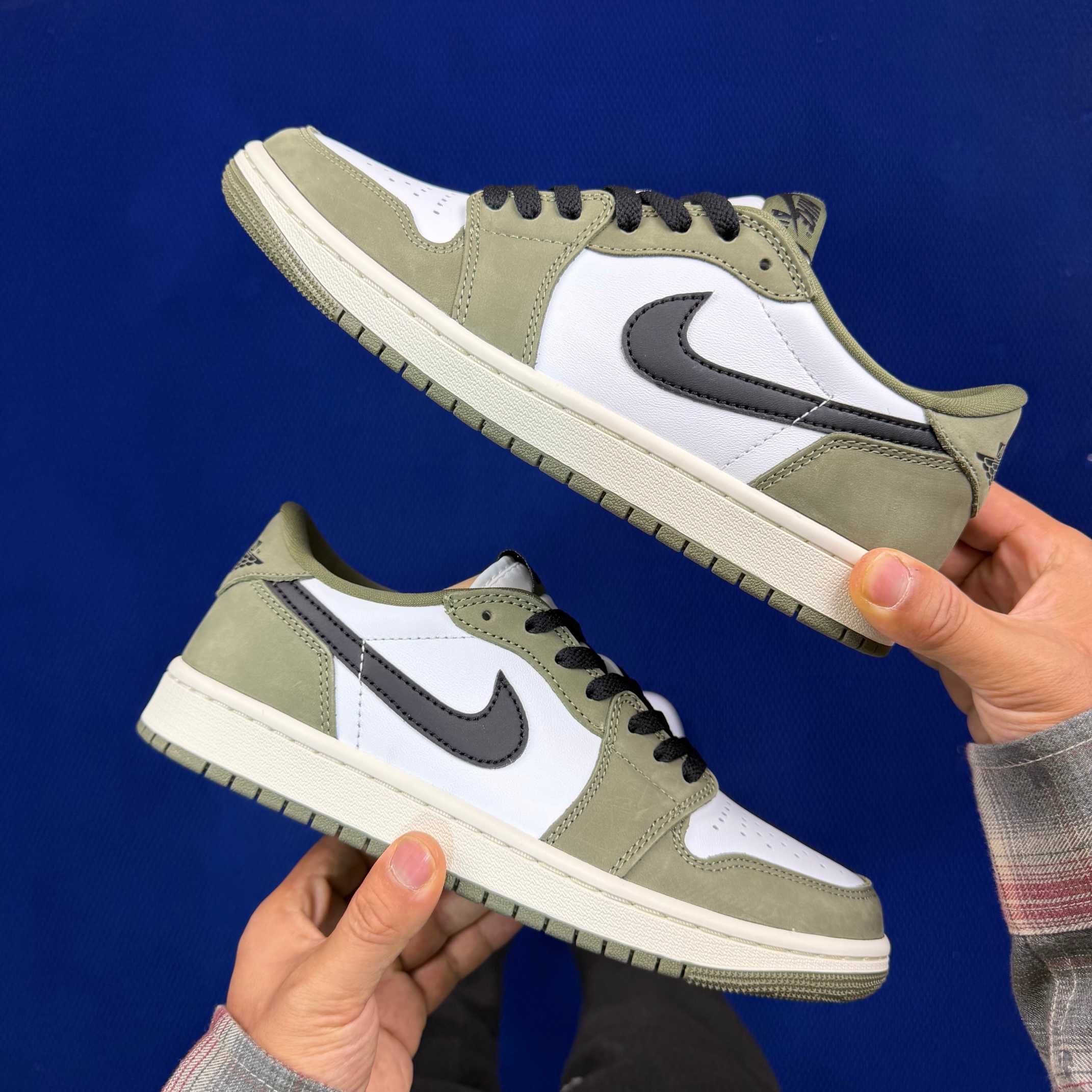 DT AJ1Low OG Jordan Air Jordan 1 RETRO LOW OG HQ6998-200 - Image 9