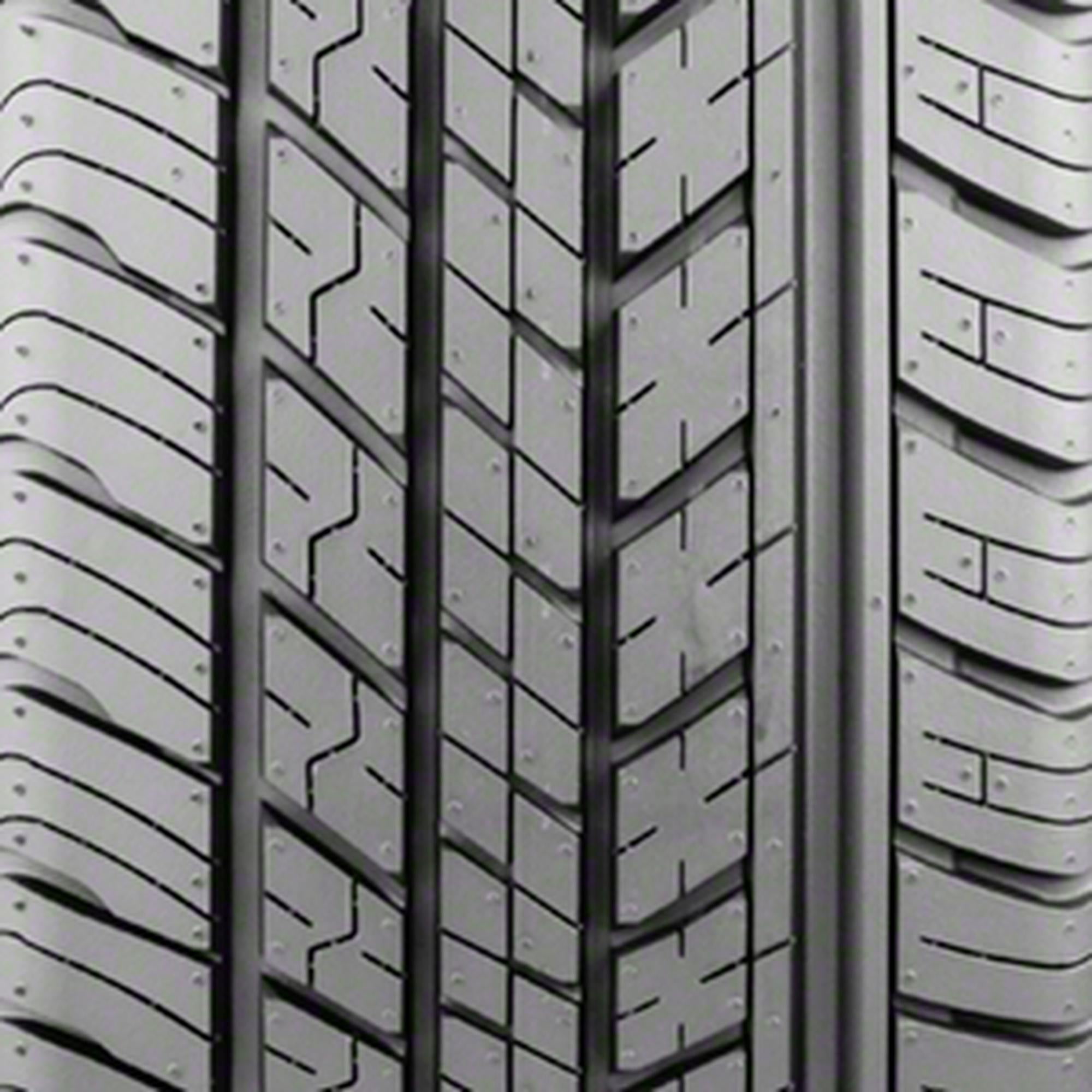Dunlop Grandtrek ST30 225/60R18 100H a/s All Season Tire - Image 4