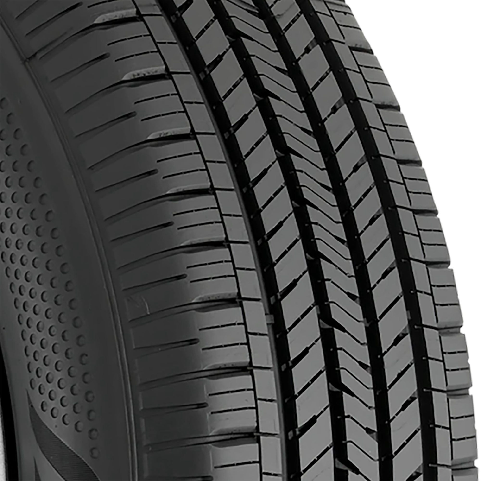 Goodyear Assurance RangeMax Winter 205/65R16 95H Passenger Tire - Image 3